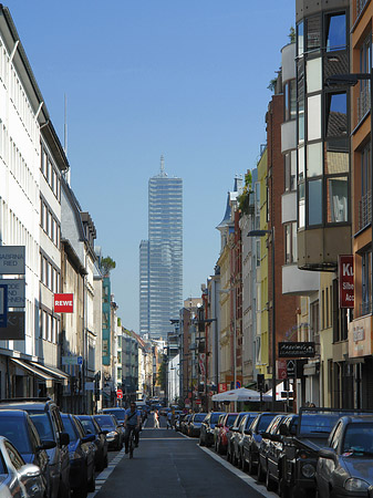 Foto Blick vom Friesenwall auf Kölnturm - Köln