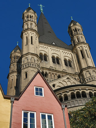 Groß St Martin hinter Fischmarkt Foto 