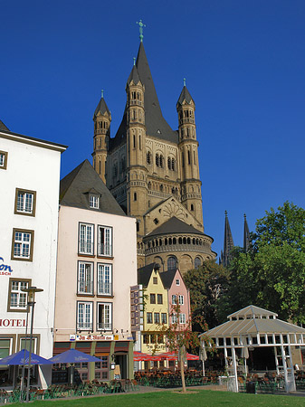 Foto Groß St Martin hinter Fischmarkt