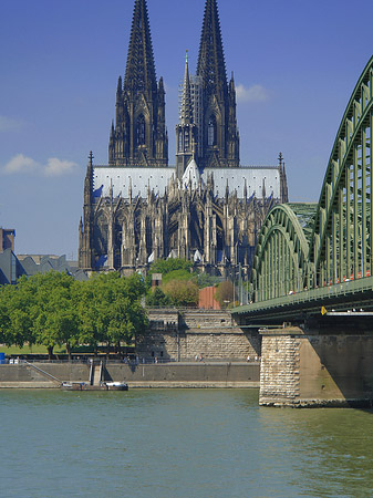 Foto Hohenzollernbrücke beim Kölner Dom