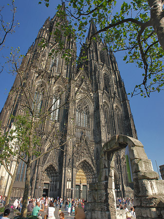 Westfassade des Kölner Doms Foto 