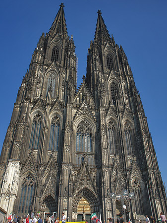 Foto Menschen beim Kölner Dom - Köln