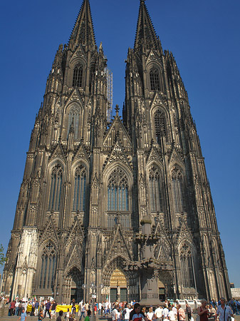 Westfassade des Kölner Doms Fotos