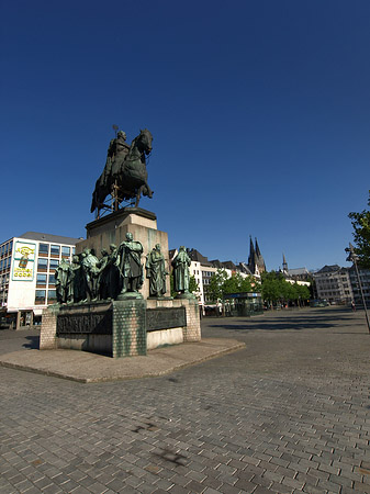 Foto Reiterstandbild - Köln