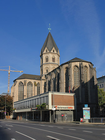 St Andreas mit Komödienstraße