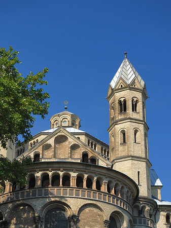 Foto Kirchturm der St Aposteln - Köln