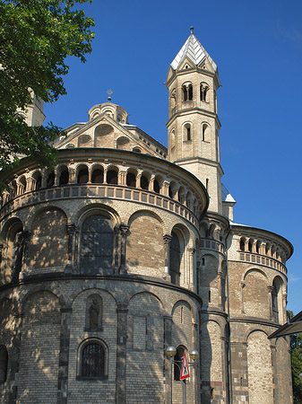 Fotos Seitentürme und Westturm der St Aposteln