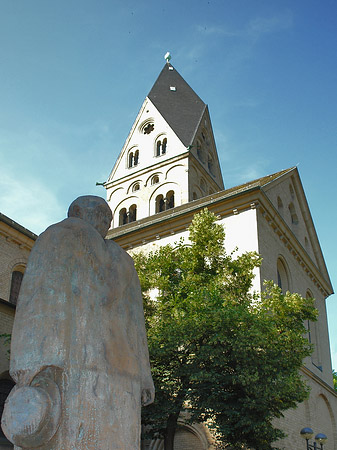 Westturm der St Aposteln Fotos