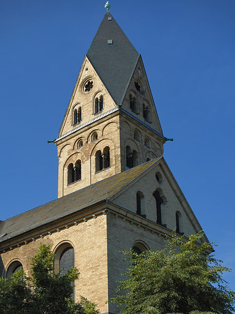 Westturm der St Aposteln Fotos