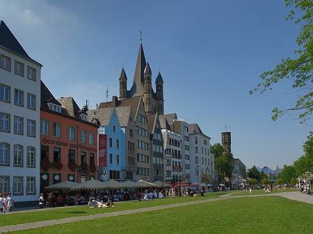 Groß St Martin hinter Fischmarkt