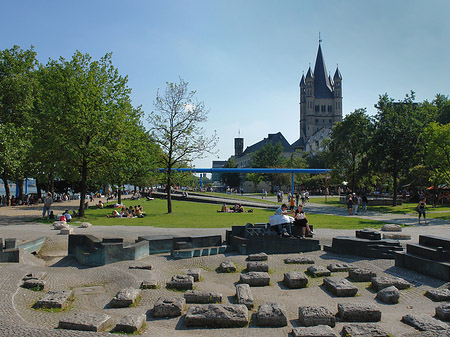 Foto Heinrich-Böll-Platz vor Groß St Martin