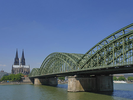 Fotos Hohenzollernbrücke am Kölner Dom