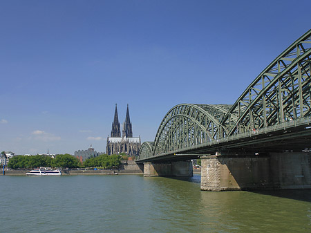 Fotos Hohenzollernbrücke am Kölner Dom