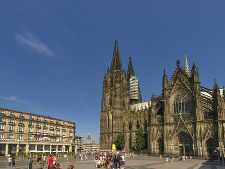 Foto Kölner Dom mit Domhotel