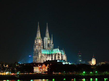 Kölner Dom bei Nacht