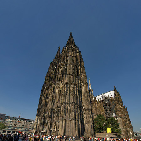 Südwestfassade des Kölner Doms