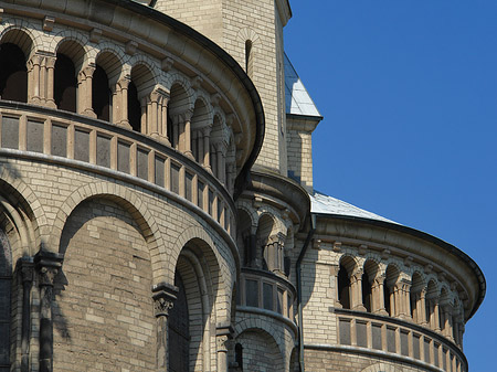 Foto Kirchturmspitze der St Aposteln - Köln