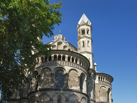 Fotos Seitentürme und Westturm der St Aposteln