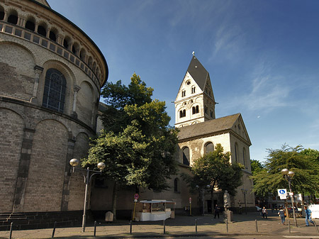 Fotos Seitentürme und Westturm der St Aposteln