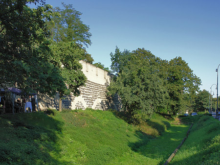 Foto Stadtmauer am Sachsenring - Köln